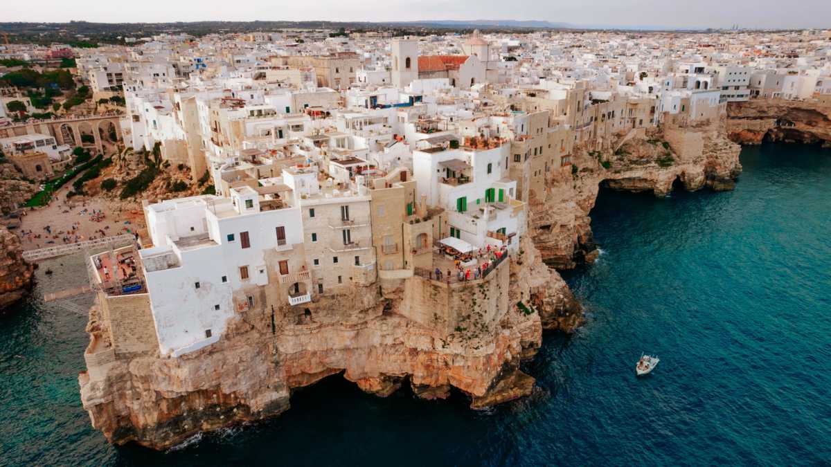 Cosa vedere a Polignano a Mare: attrazioni, monumenti e posti segreti da non perdere