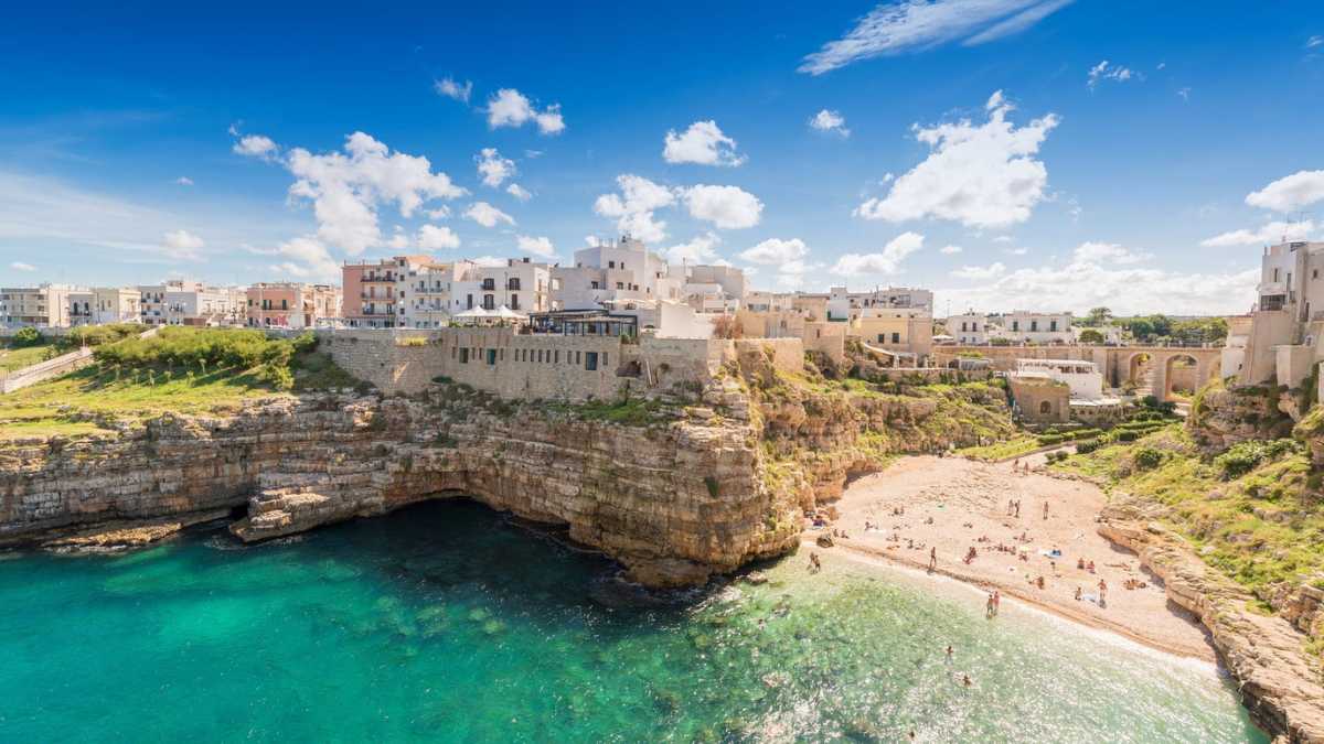 Polignano a Mare in 7 giorni: itinerario completo con tappe, spostamenti e costi